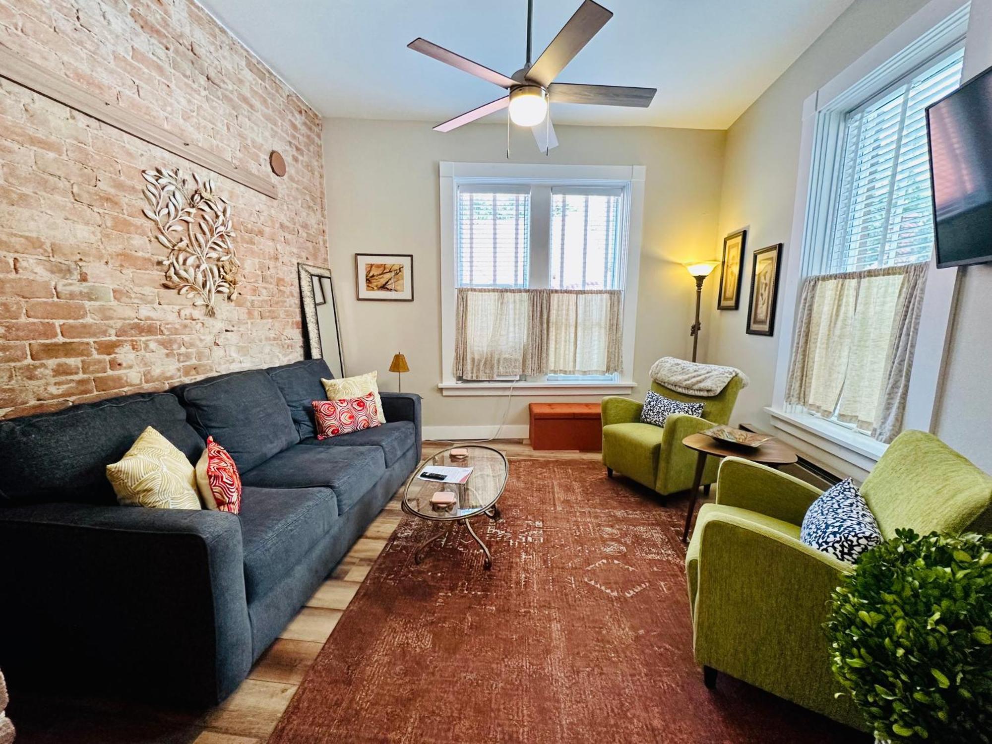 Bisbee Brownstone Suites Exterior foto